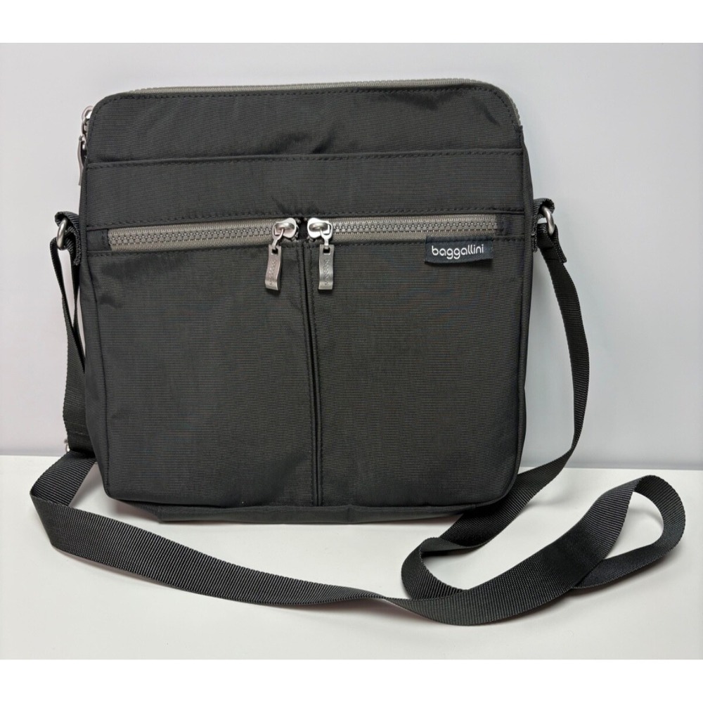 Baggallini Comrade Crossbody Bag Charcoal Gray New with‎ Flaw